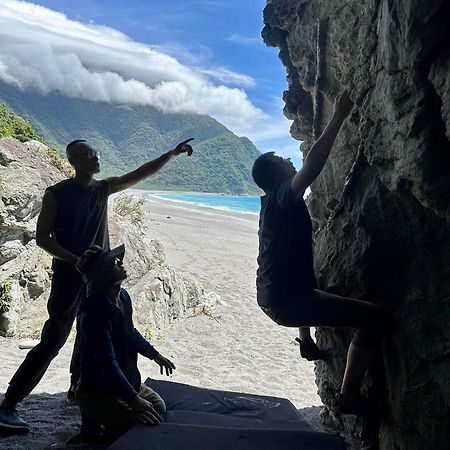 Heyyo Hostel Hualien Dış mekan fotoğraf